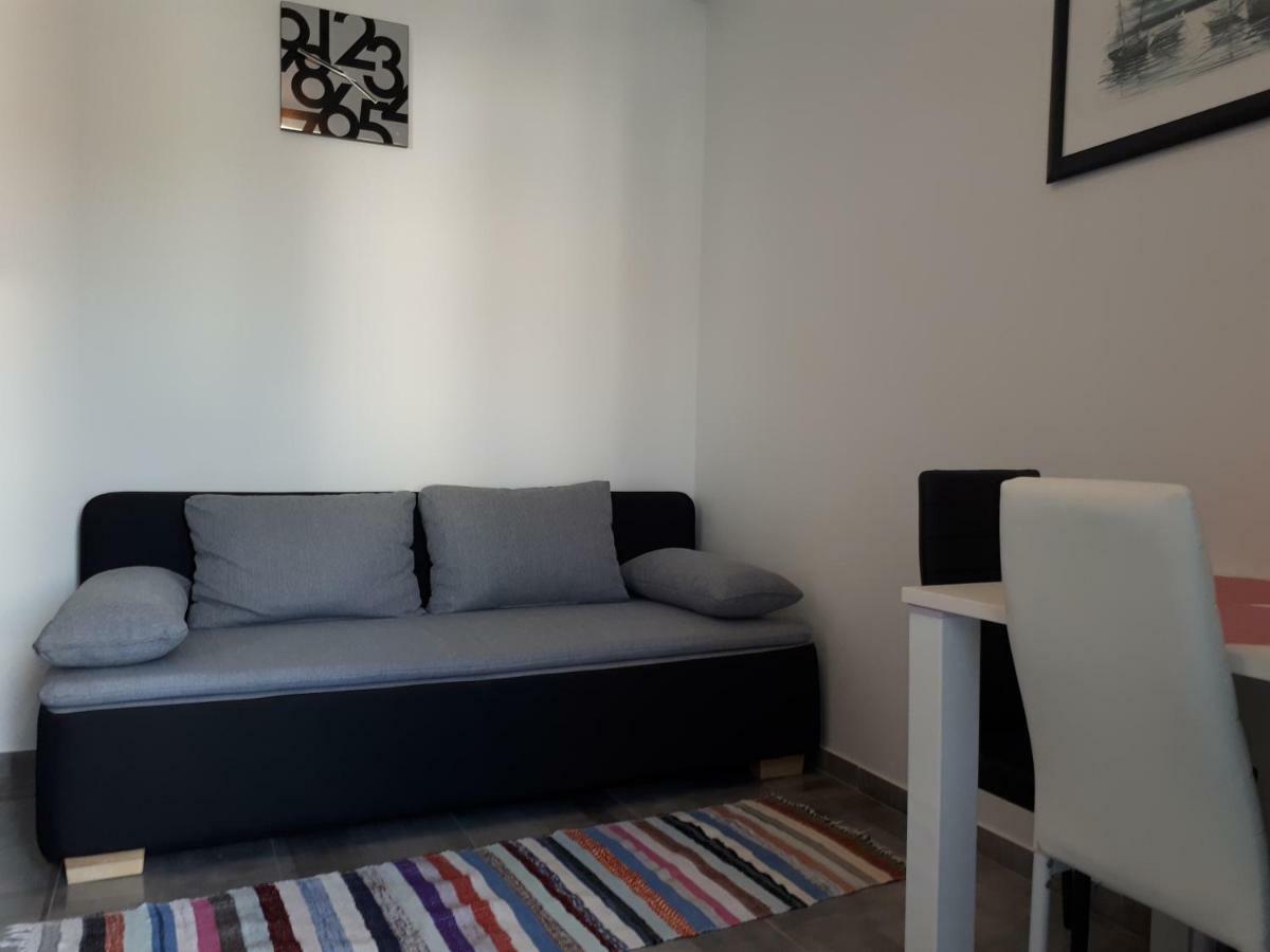 Apartmani Korina Starigrad Paklenica Εξωτερικό φωτογραφία