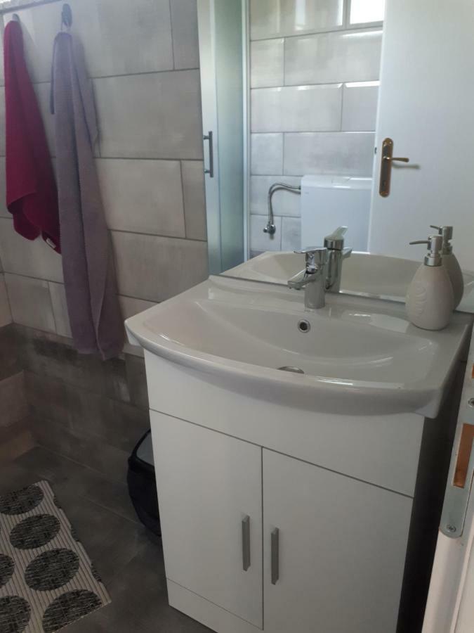 Apartmani Korina Starigrad Paklenica Εξωτερικό φωτογραφία