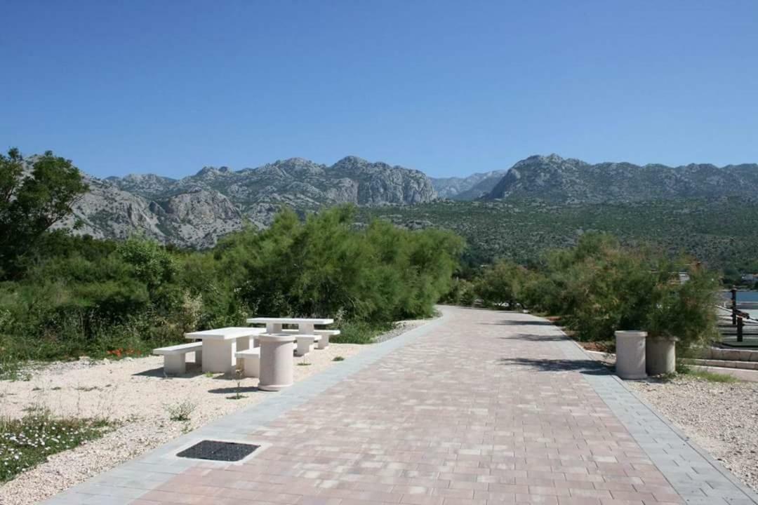 Apartmani Korina Starigrad Paklenica Εξωτερικό φωτογραφία