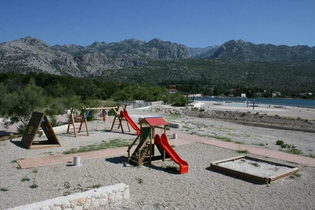 Apartmani Korina Starigrad Paklenica Εξωτερικό φωτογραφία