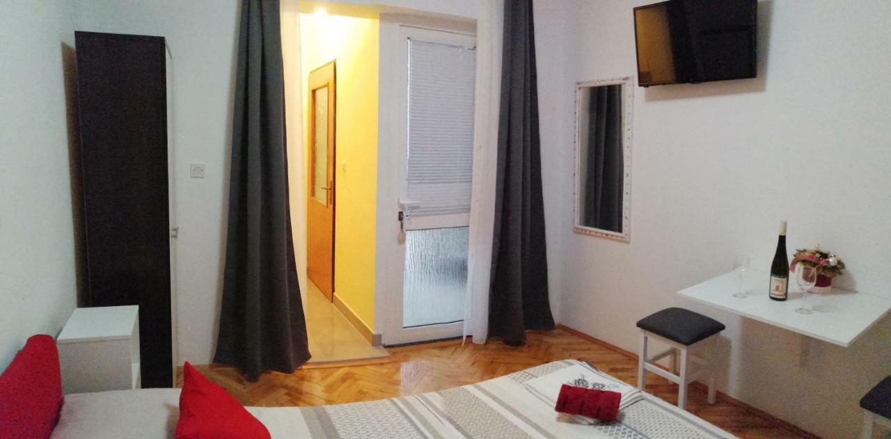 Apartmani Korina Starigrad Paklenica Εξωτερικό φωτογραφία